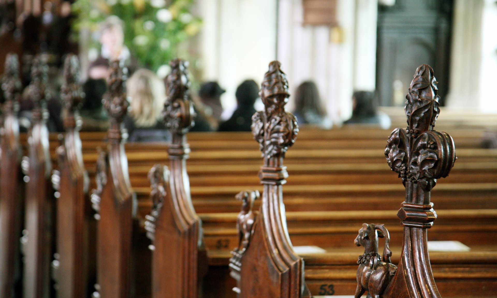 People of no religion outnumber Christians in England and Wales